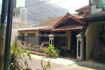 Disewakan Rumah 2 Lantai Murah Bagus Dekat Balaikota Malang