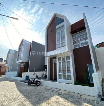 Rumah Customized design di dekat bandara husein pasteur cicendo