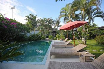 Spacious And Cozy Villa For Monthly Rent In Seminyak Area
