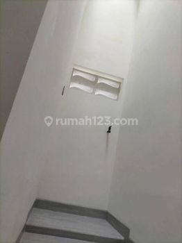 Dijual Rumah di Poris Indah,2KT,2KM, SHM, hadap Barat Laut