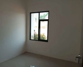 Rumah selantai terasa 2 lantai harga cincay