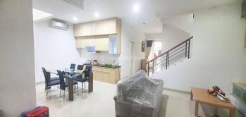 Rumah Bagus Dijual Uk 8x18 di Gading Serpong Pondok Hijau Golf