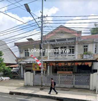 Dijual rumah tua di Jl. Sam Ratulangi, Titiwungen Selatan, Manado