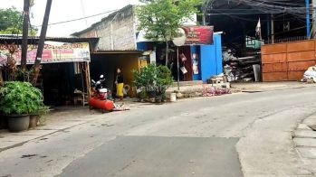 Tanah pinggir jalan Raya bisa kontainer strategis di cengkareng gratis rumah dan