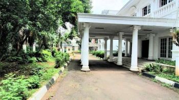 Jual Cepat Lahan Gedung Layak Pakai Ex Sekolah Di Kemang Jakarta
