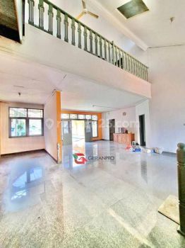 BISA BUAT KANTOR-DEKAT P I-HARGA SEWA 230 JUTA PER TAHUN-POOL-