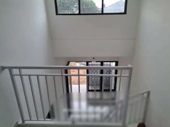 RUMAH KPR BARU MURAH PLUS MEZANINE DEKAT GDC DAN STASIUN DEPOK