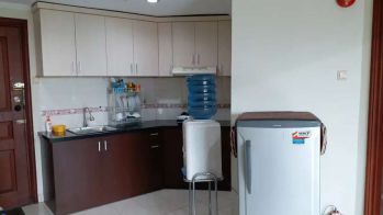 SEWA BULANAN 1 BR lantai 6 luas 50m APARTEMEN PURI KEMAYORAN.