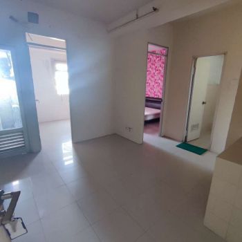 Disewakan 2 BR Semi Furnish Grand Emerald Apartemen Tahunan