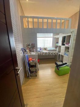 Rumah mewah cluster amerika latin uk 6x18 shm 3.5 lantai green lake city