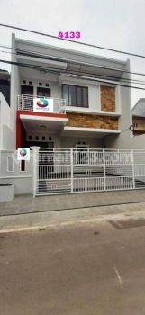 Rumah Baru Pondok Kelapa Minimalis Modern