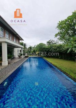 Rumah Luas Di Veteran Strategis Area Jakarta Selatan