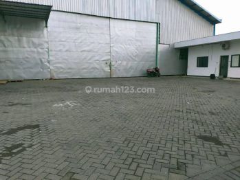 Gudang Domas Indah Barat, Gresik