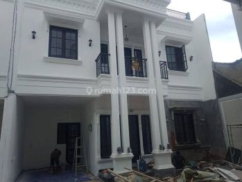 Rumah Murah 2,5 Lantai Rooftop di Jalan Beji, Depok