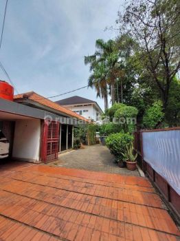 Di jual Tanah 560 SHM m² Darmawangsa