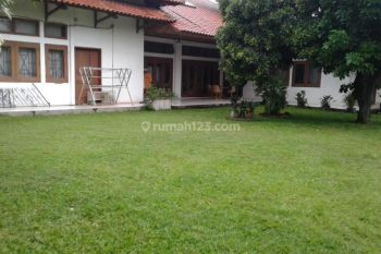 Rumah Lama Halaman Luas Dan Tenang Harga Menarik Cipete Selatan