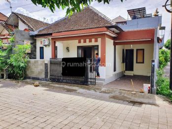 Minimalist house with hook position at jimbaran badung Bali