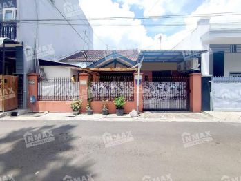 Rumah Butuh Renovasi Unfurnished SHM di Blimbing, Simpang Titan, Malang