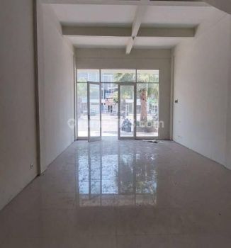 Ruko di Northwest Boulevard 3 lantai Bagus