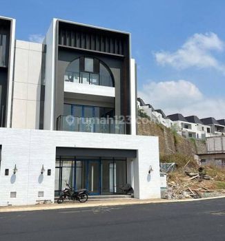 RUKO 3 LANTAI MAINROAD CITRALAND TIDAR SIAP PAKAI (BARANG LANGKA)