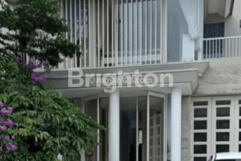 RUMAH LINGKUNGAN ASRI DAN NYAMAN DI STONE GATE CITRALAND