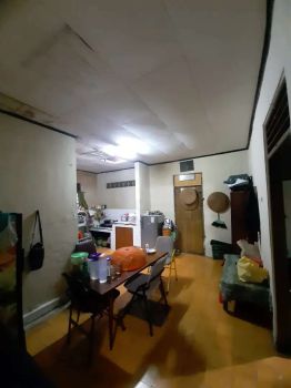 RUMAH KEBAGUSAN ,PASAR MINGGU STRATEGIS