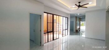 Dijual Cepat Rumah 2 Lantai Beverly Green Full Renov Batam Center