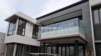 Gila Rumah Gede Mewah Dan Luas di Setra Duta Buruan Check