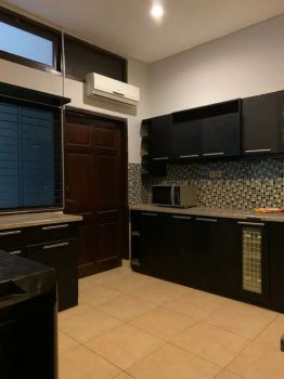 DISEWAKAN RUMAH PONDOK INDAH +SWIMMING POOL 50jt/bln