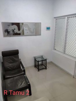 Di Jual Rumah Teluk Gong 13*5 m2, 3 Lantai, 130m2, 4KT, 2 KM, Car Park