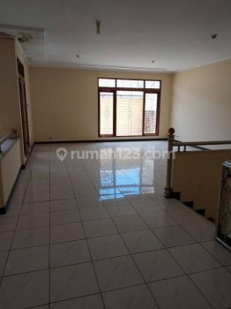 Rumah Nyaman Terawat Siap Huni Di Batununggal, Bandung