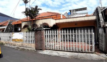 Rumah Hitung Tanah, Jl Layur ,Rawamangun, Jakarta Timur