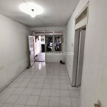 Disewakan Rumah 6x15 M2 1.5lt Siap Huni di Tomang