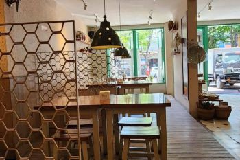 Ruang Usaha Cck untuk Cafe di Burangrang Bandung