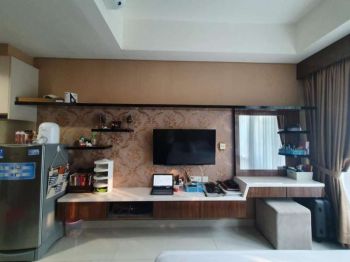 Sewa 1 br lantai tinggi furnished interior