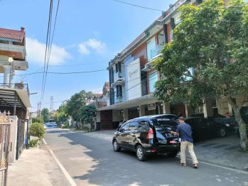 Tanah Bunga Merak Semanggi selangkah ke Suhat malang