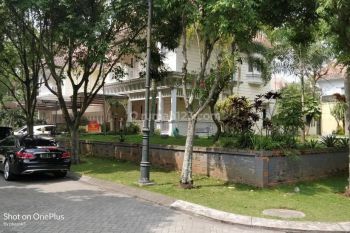 Rumah di Kota Baru Parahyangan, Dekat Sekolah Dan Mesjid