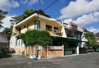 Di sewakan rumah semifurniah di jln godean km 3.5 dlm RR dkt ke STPN