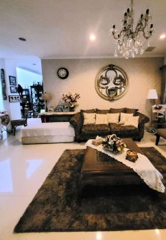 Rumah 2 Lantai Siap Huni Di Sektor 9 Bintaro Jaya Gb 10733 Ry