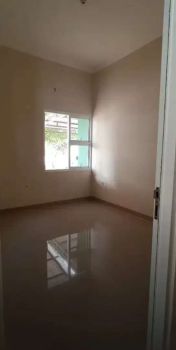 Dijual Rumah Mewah 2 Lt Tidak Banjir 5 Menit ke Pintu Tol Jatiwarna