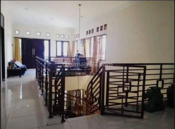 Di jual rumah di jln antena radio dalam. Keb, baru, jaksel