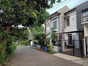 Rumah Sewa 2Lantai Bintaro Tangsel