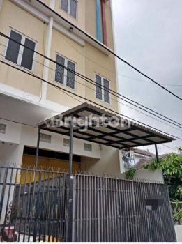 RUMAH  MINIMALIS BUNGUR SIAP HUNI JAKARTA PUSAT