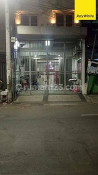 Dijual Ruko Strategis Area Komersial Jalan Raya Kayoon Surabaya