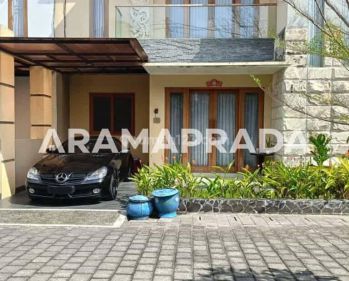 Jual Rumah Siap Huni One Gate System Area Perumahan 3 Kamar Sesetan Denpasar