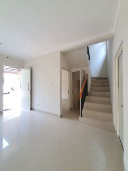 Rumah Cantik Siap Pakai Grand Wisata