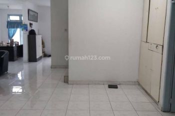 Rumah Dekat Mall Sedayu Dalam Komplek Bebas Banjir, Taman Palem