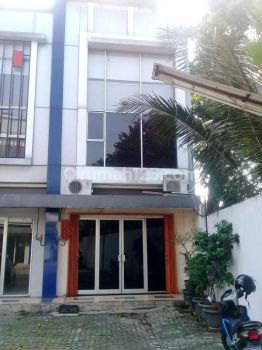 Dijual Ruko di The East Terawat Bersih di Jl Cut Mutia Bekasi Timur