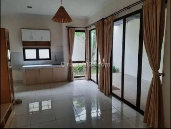 Disewakan Cepat Rumah 2 Lantai di Cluster Avani BSD