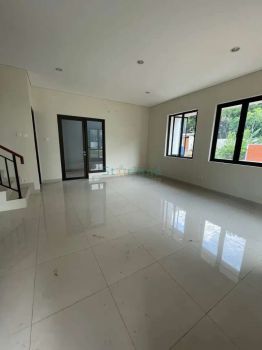 Freedom Biaya All in.rumah baru di Bintaro.dkt stasiun Pondok Ranji